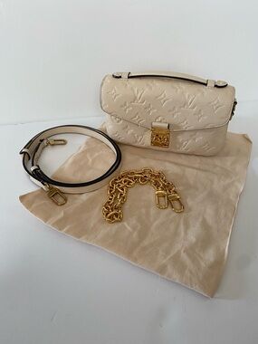 Louis Vuitton east west Metis